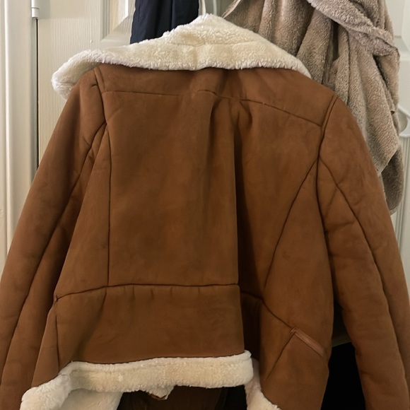 Brown Furry Inside Outerwear/Coat/Jacket Womens (Size L) - Picture 2 of 2